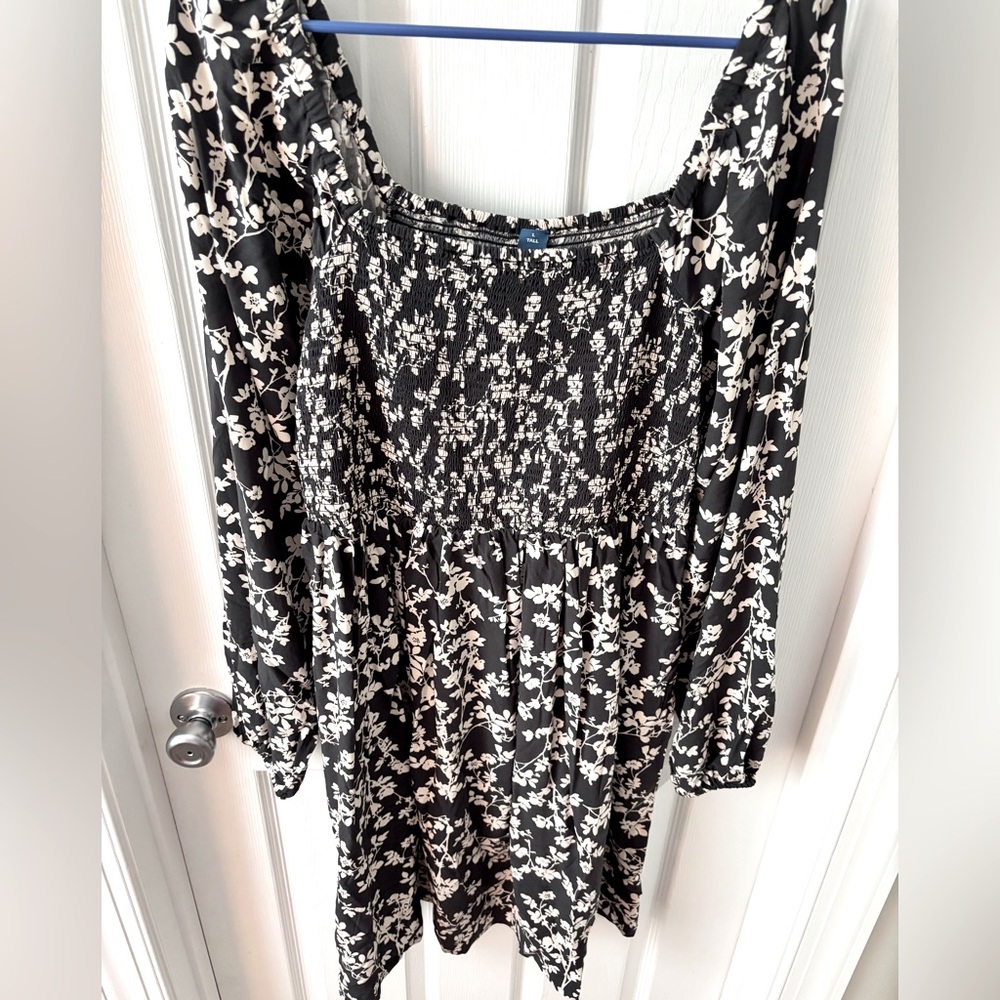 Black and white Dress. NWT from Old Navy